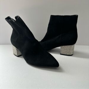 NWOBKaari Blue Womens Ankle Boot 7M